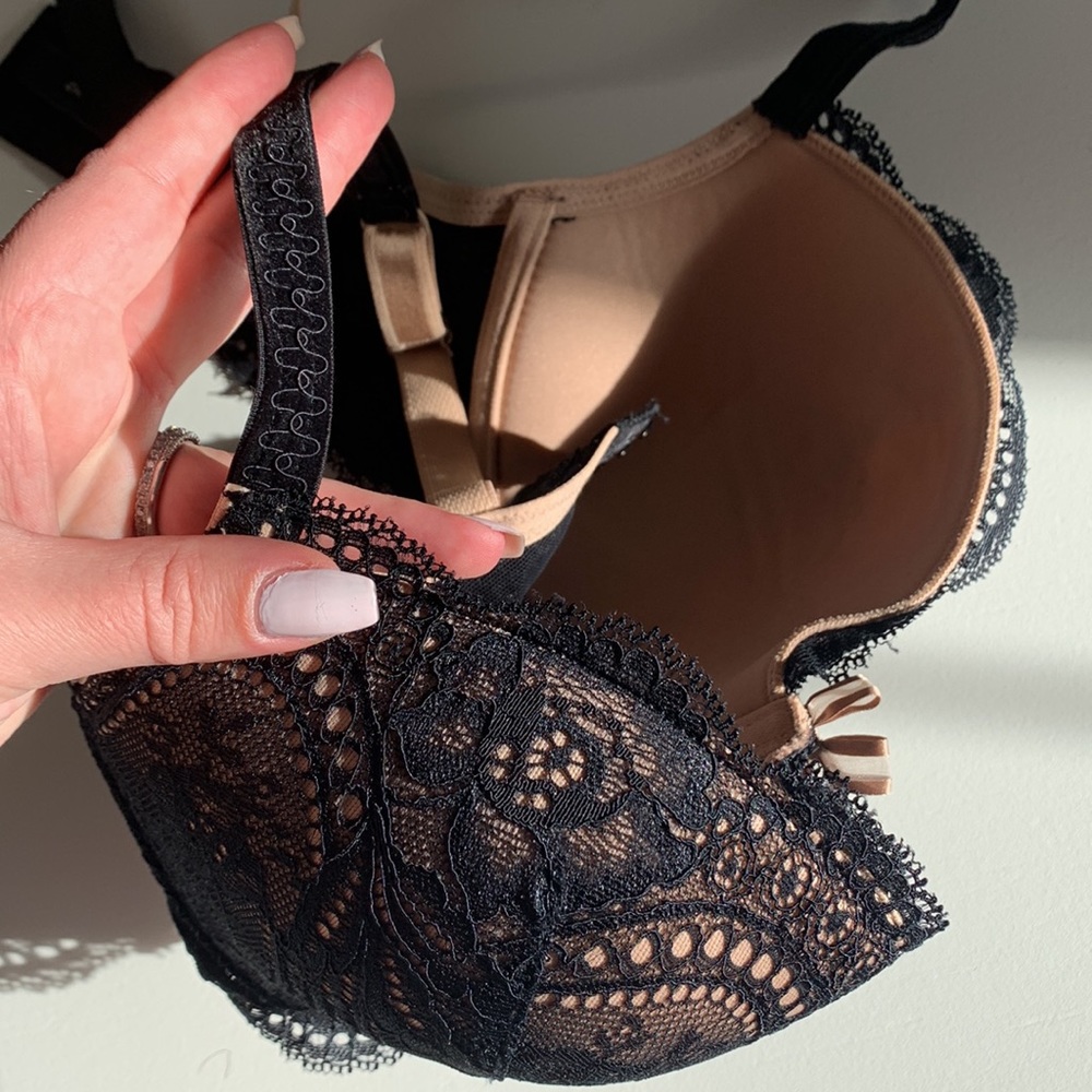 Le Mystere Lace Lined Luxury Bra 32E Bra - Used Like New Condition - Picture 3 of 4